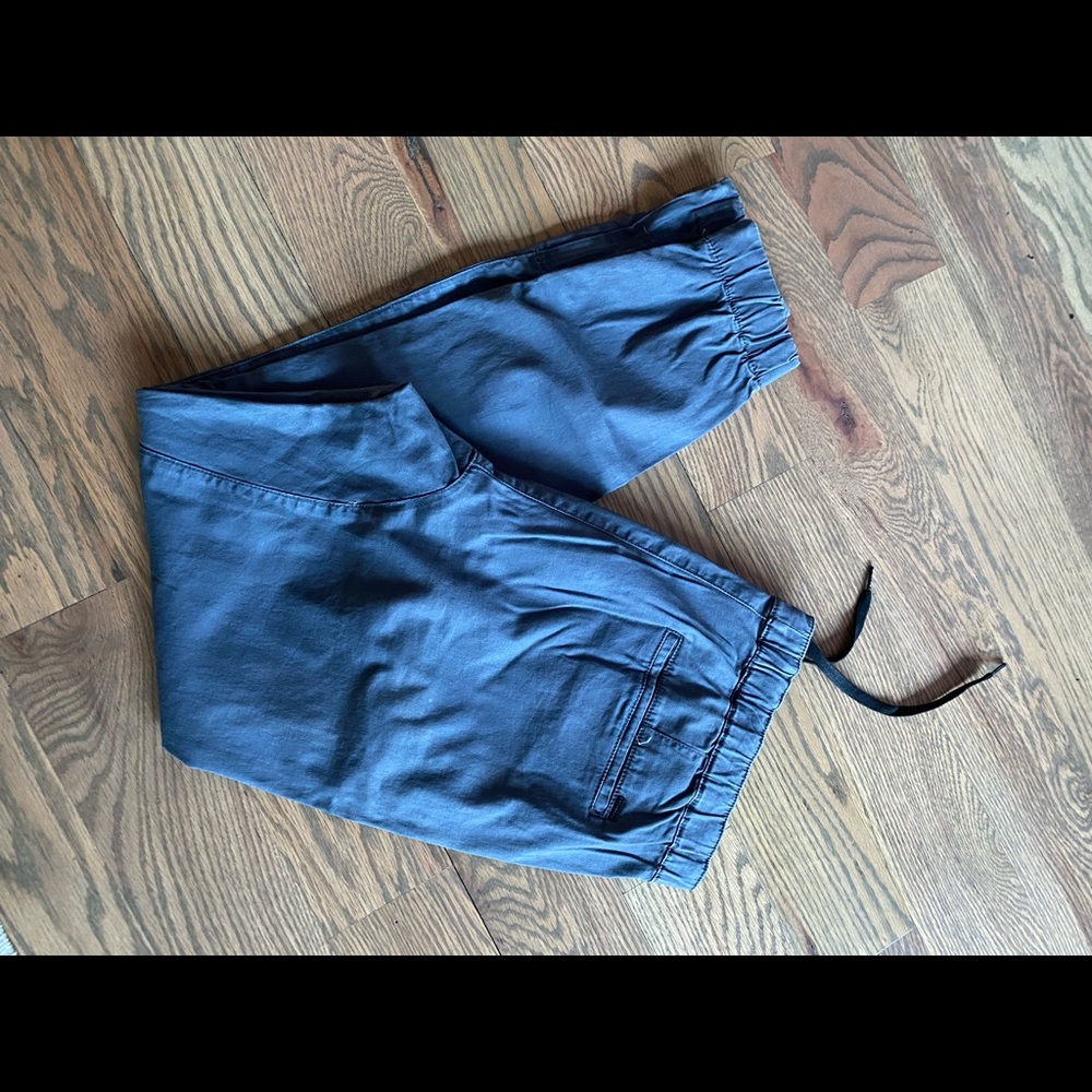 PacSun Bullhead Jogger Large